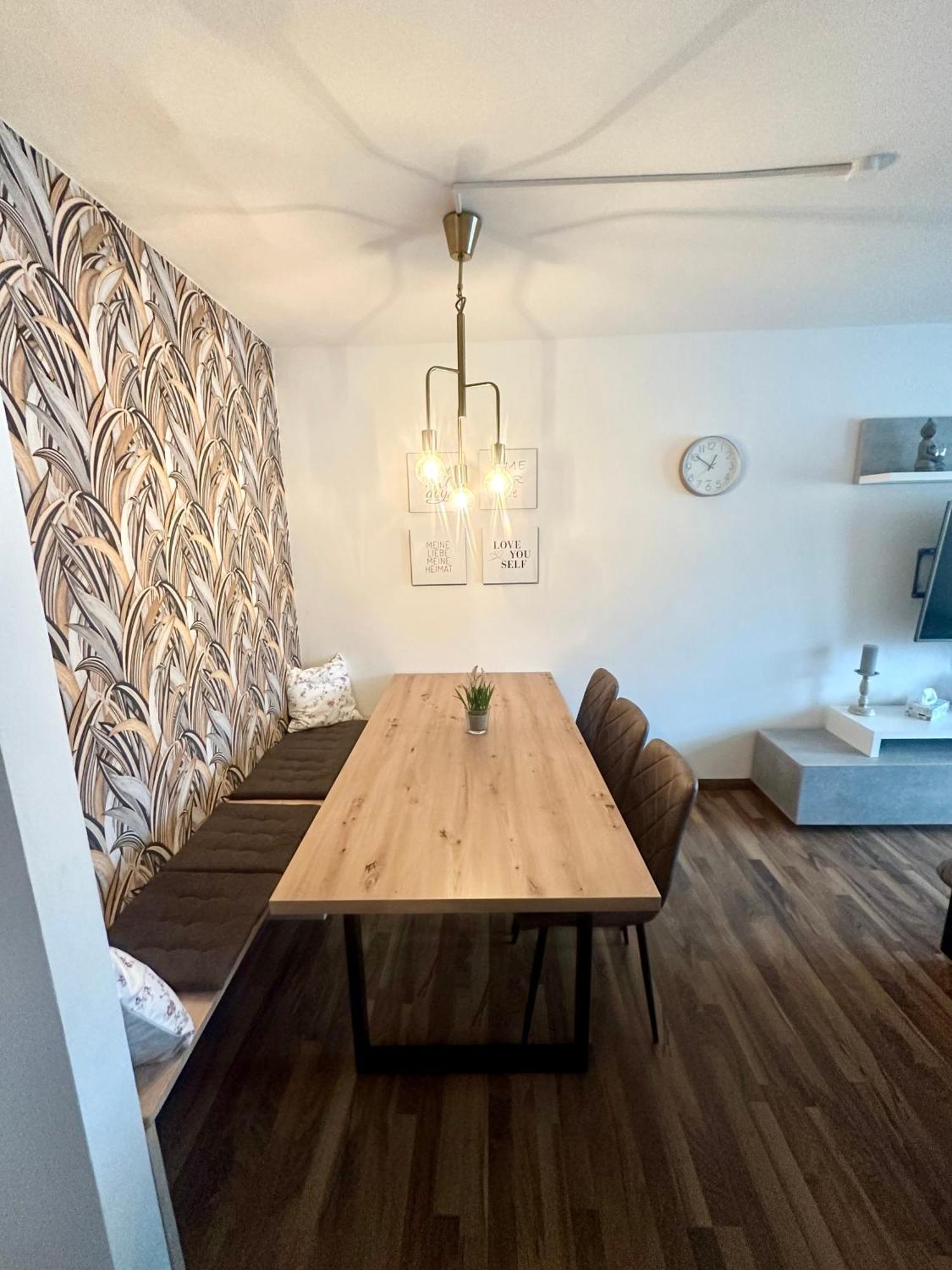 Apartment Zum Orangenen Eichhoernchen
